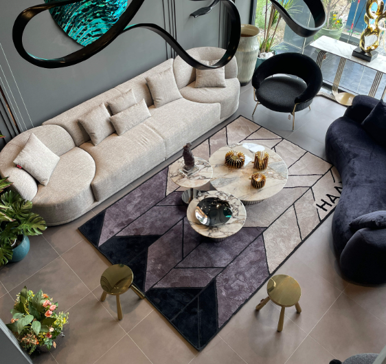 Corinthian (L) coffee table